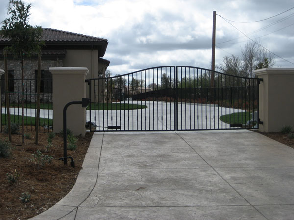 Keypad Driveway Gates - Malibu